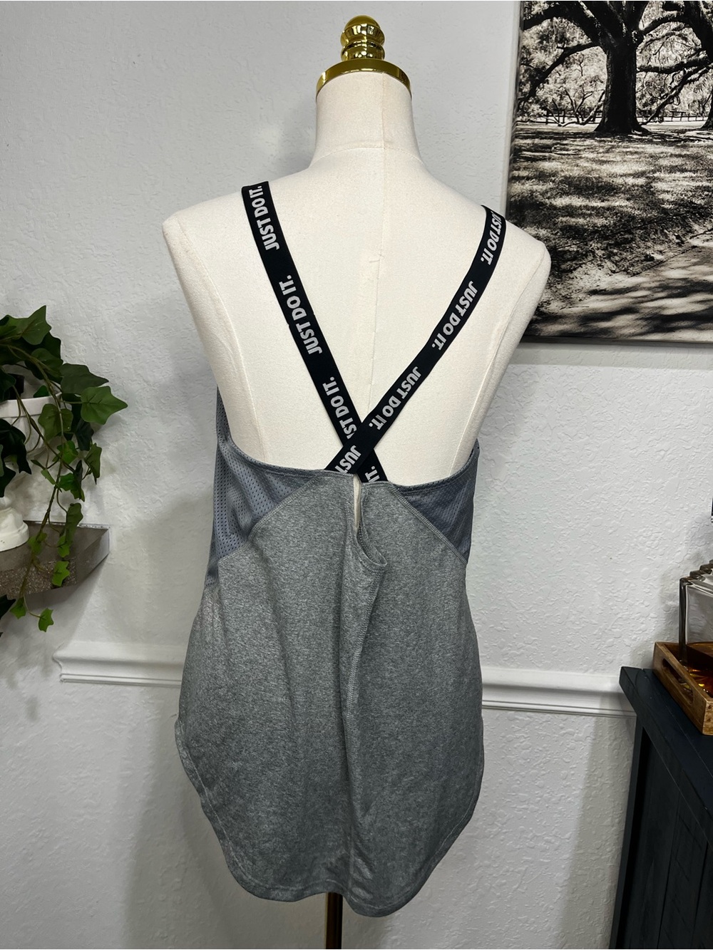 NWT Nike Gray & Black Dri-Fit Training Large Racerback Performance Tank - Picture 5 of 10